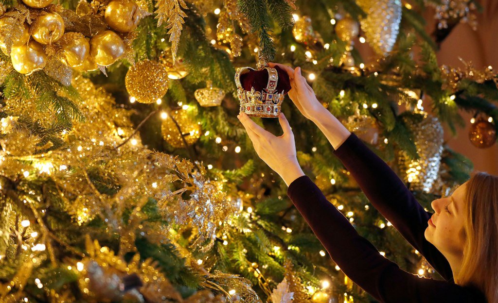 Виндзорский замок, Рождество, украшения, праздник, Елизавета II